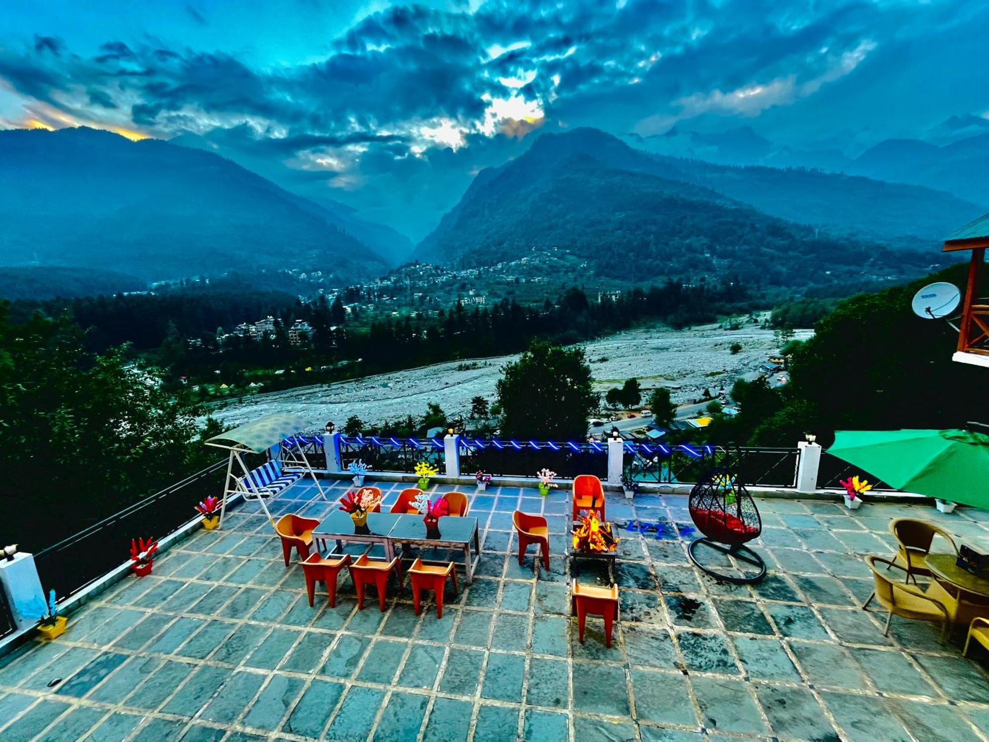 The Hollywood Vibes - #Riverview #Premium Rooms #Prime Location #Most Awarded #Parking #Top Rated #Open Terrace #Best Selling Hotel In Manali Экстерьер фото