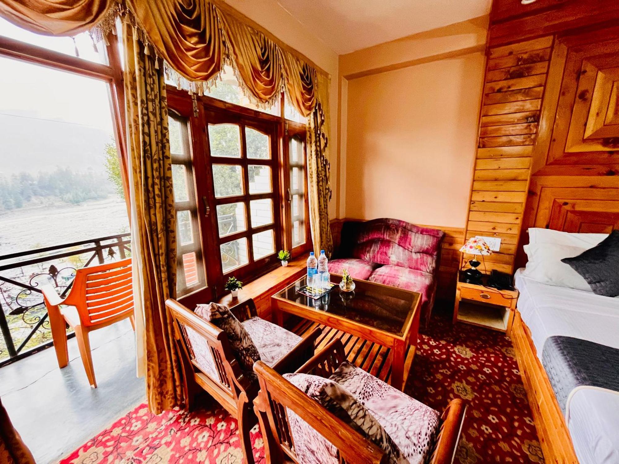The Hollywood Vibes - #Riverview #Premium Rooms #Prime Location #Most Awarded #Parking #Top Rated #Open Terrace #Best Selling Hotel In Manali Экстерьер фото