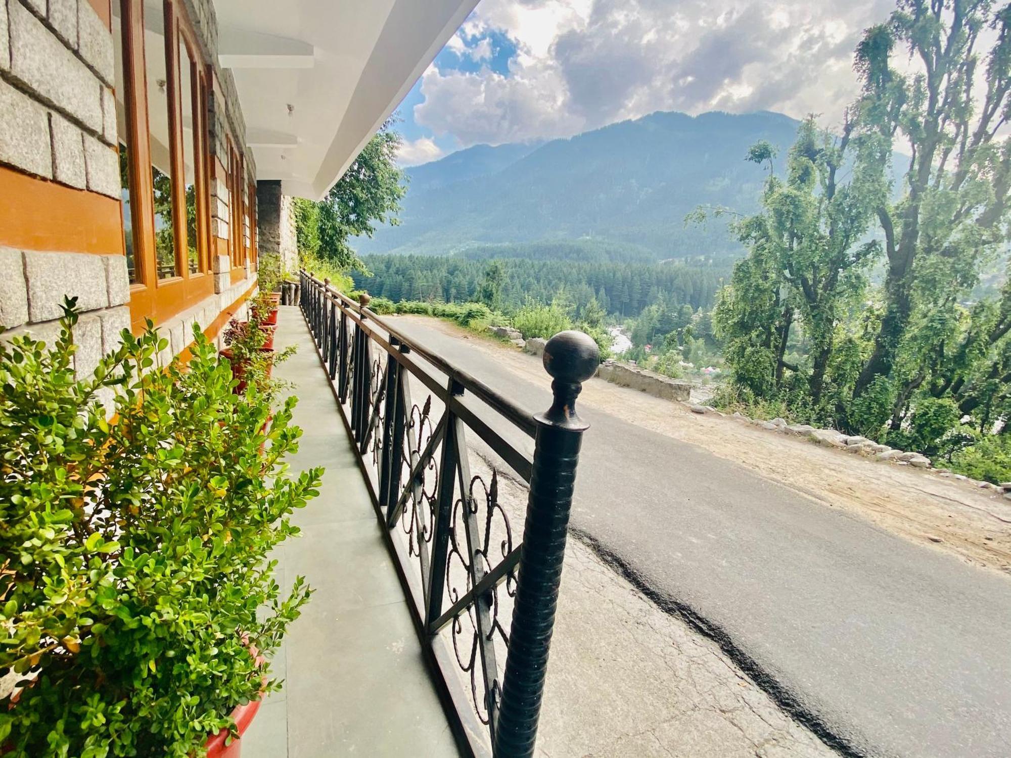 The Hollywood Vibes - #Riverview #Premium Rooms #Prime Location #Most Awarded #Parking #Top Rated #Open Terrace #Best Selling Hotel In Manali Экстерьер фото