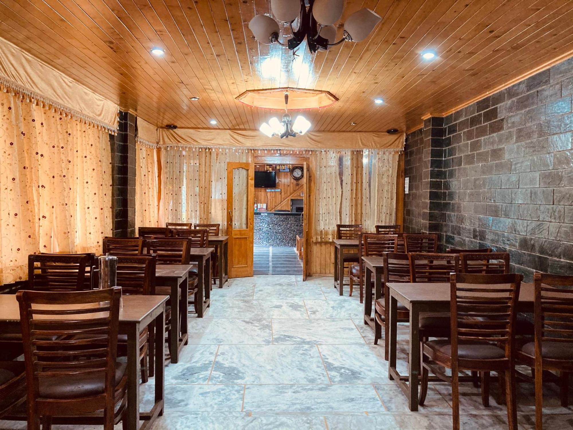 The Hollywood Vibes - #Riverview #Premium Rooms #Prime Location #Most Awarded #Parking #Top Rated #Open Terrace #Best Selling Hotel In Manali Экстерьер фото