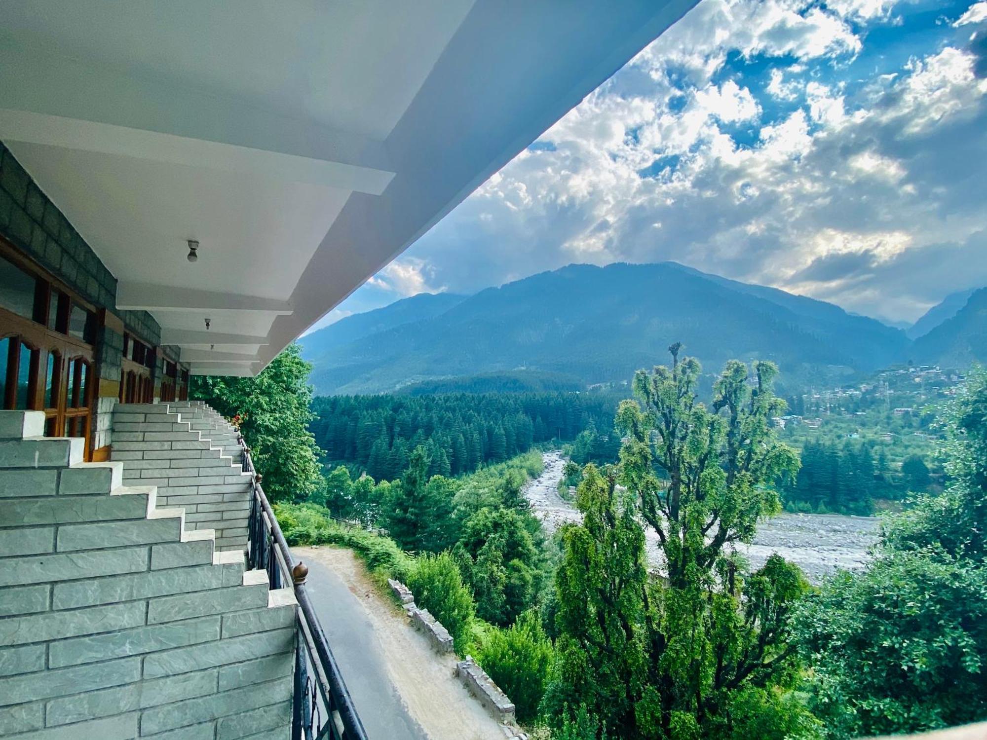 The Hollywood Vibes - #Riverview #Premium Rooms #Prime Location #Most Awarded #Parking #Top Rated #Open Terrace #Best Selling Hotel In Manali Экстерьер фото